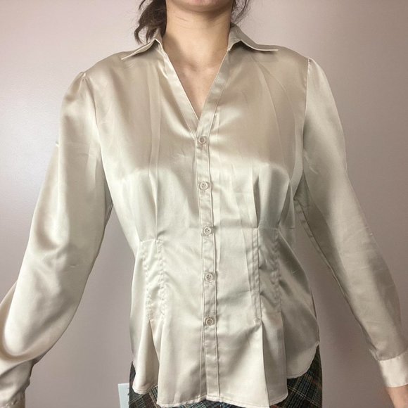 Champagne Silk Satin Long Sleeve - Picture 4 of 4